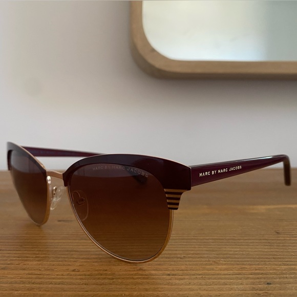 Marc by Marc Jacobs Maroon Gradient Cat Eye Sunglasses with Rose Gold Accent - Picture 5 of 6